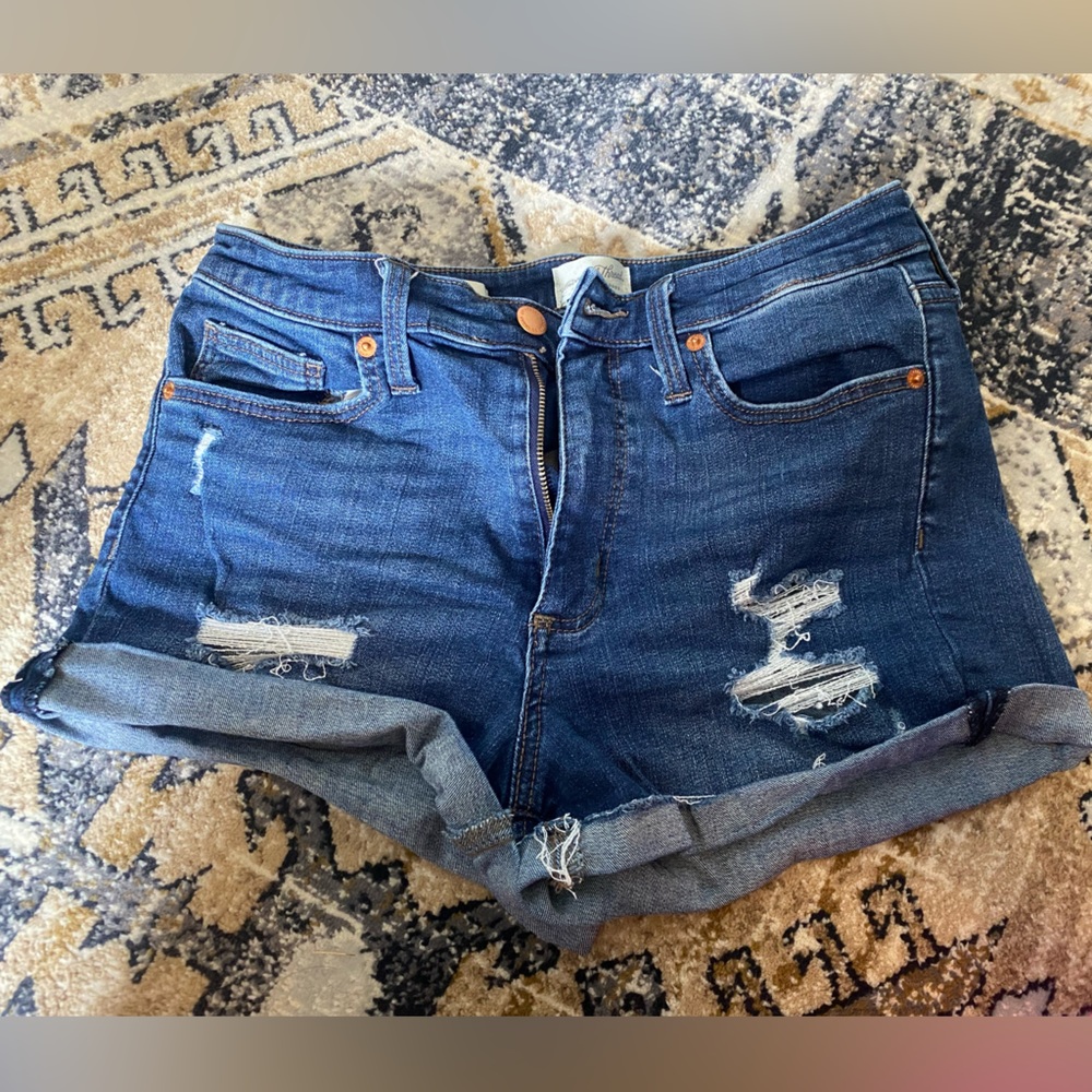 Universal thread high rise midi shorts